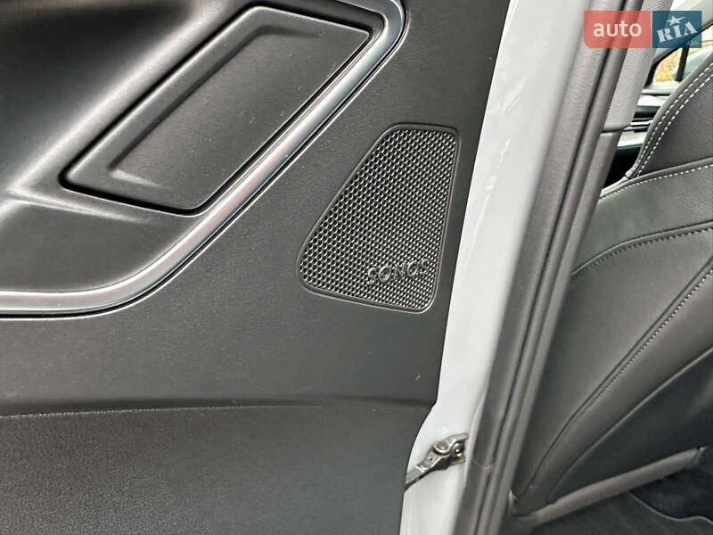 Позашляховик / Кросовер Audi Q4 e-tron 2021 в Києві фото 23 Позашляховик / Кросовер Audi Q4 e-tron 2021 в Києві