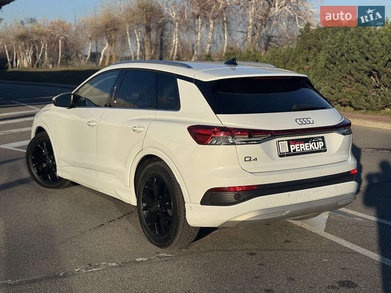 Внедорожник / Кроссовер Audi Q4 e-tron 2023 в Киеве
