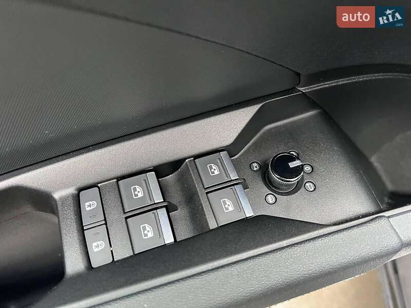Позашляховик / Кросовер Audi Q4 e-tron 2022 в Львові фото 16 Позашляховик / Кросовер Audi Q4 e-tron 2022 в Львові