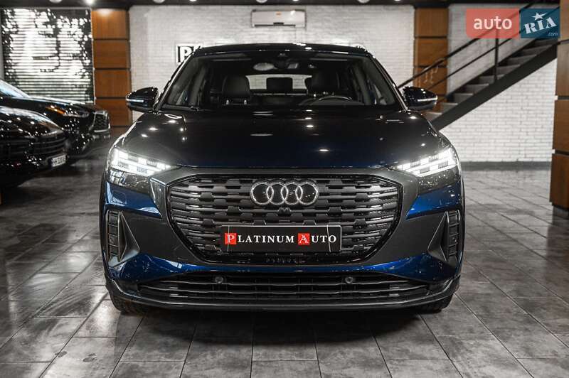 Позашляховик / Кросовер Audi Q4 e-tron 2021 в Одесі