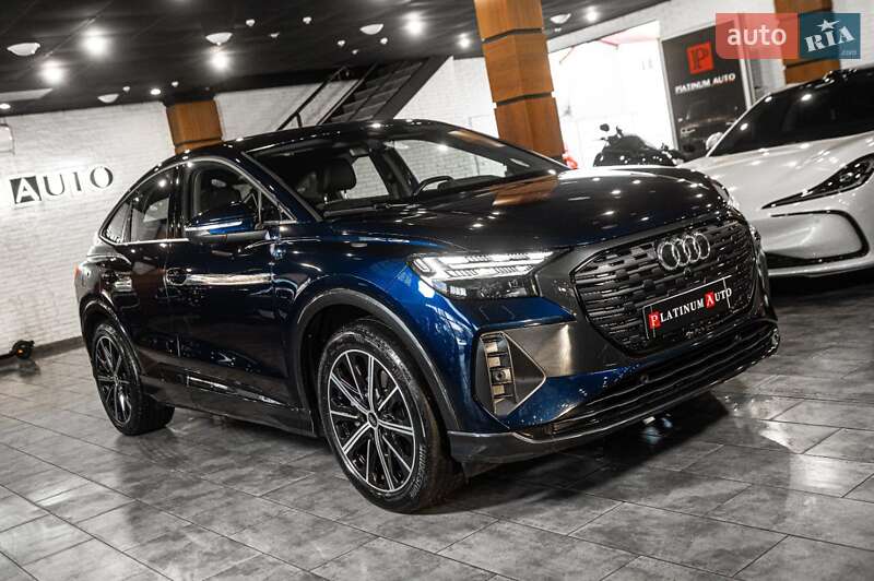 Позашляховик / Кросовер Audi Q4 e-tron 2021 в Одесі