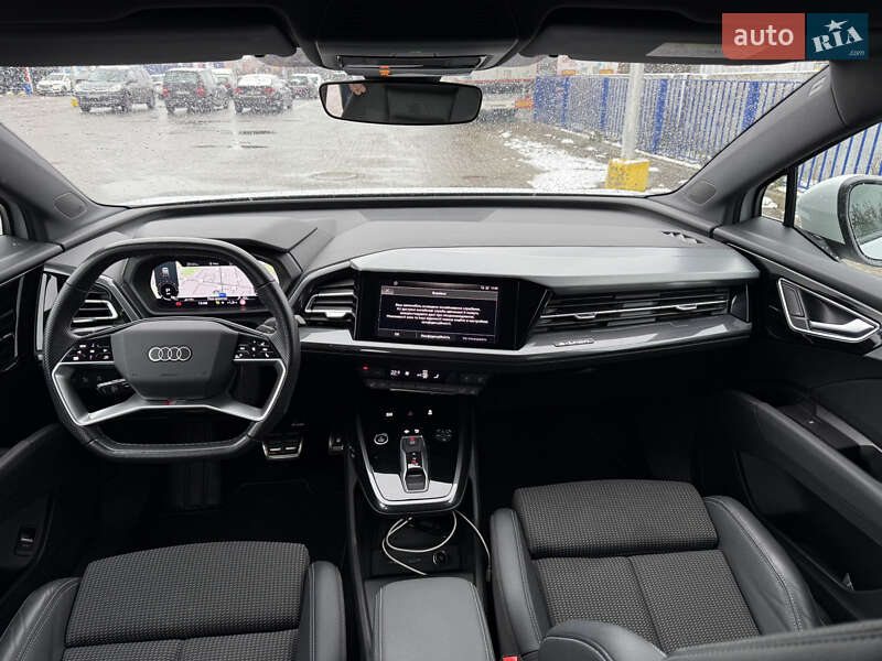 Позашляховик / Кросовер Audi Q4 e-tron 2021 в Луцьку
