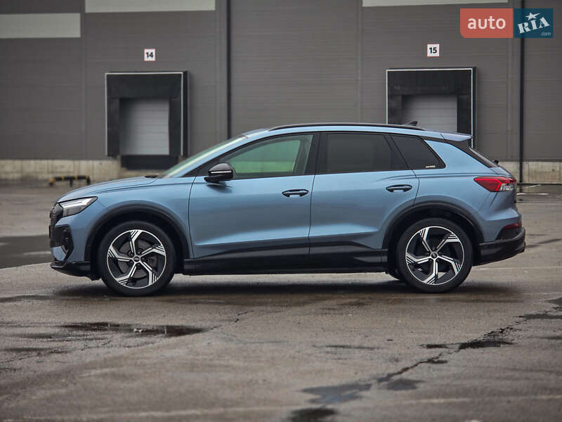 Позашляховик / Кросовер Audi Q4 e-tron 2022 в Києві