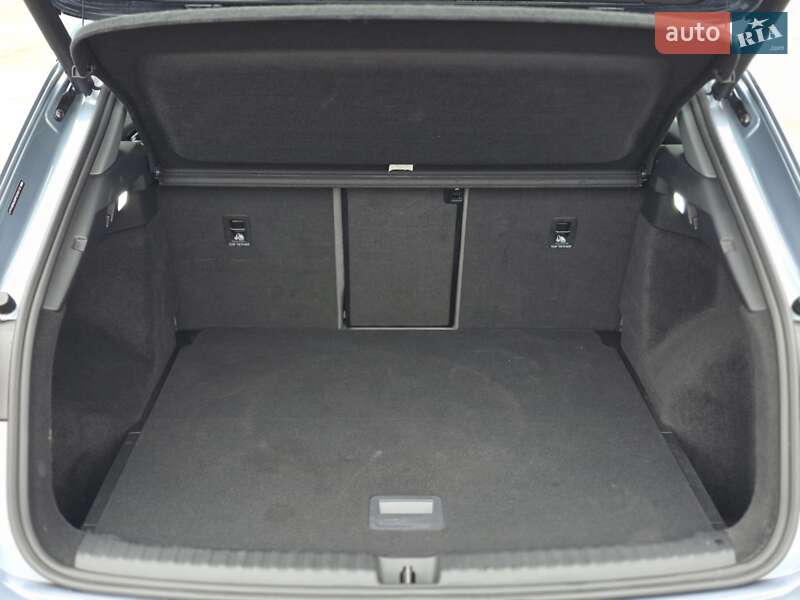 Внедорожник / Кроссовер Audi Q4 e-tron 2023 в Киеве