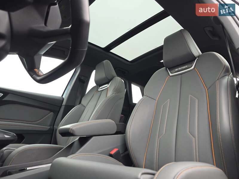 Внедорожник / Кроссовер Audi Q4 e-tron 2023 в Киеве