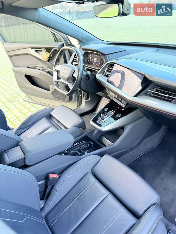 Позашляховик / Кросовер Audi Q4 e-tron 2023 в Одесі