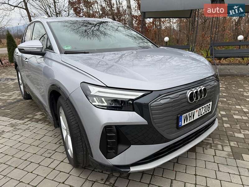 Позашляховик / Кросовер Audi Q4 e-tron 2023 в Хусті