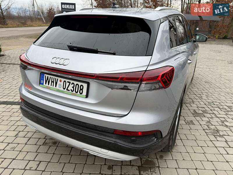 Позашляховик / Кросовер Audi Q4 e-tron 2023 в Хусті