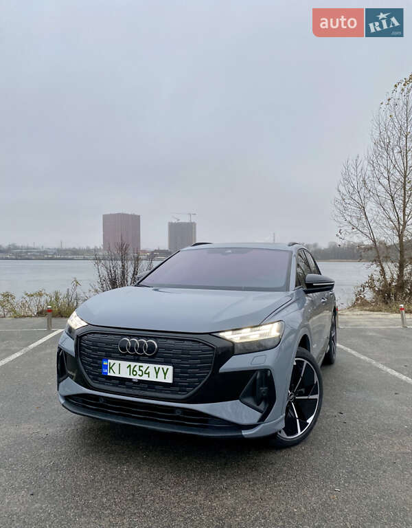 Внедорожник / Кроссовер Audi Q4 e-tron 2023 в Киеве