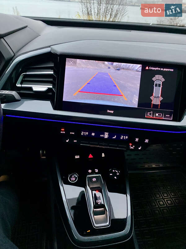 Внедорожник / Кроссовер Audi Q4 e-tron 2023 в Киеве