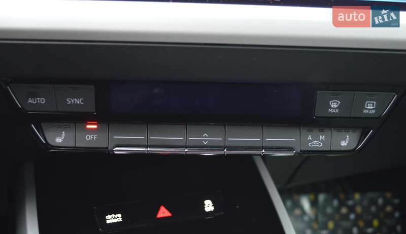 Внедорожник / Кроссовер Audi Q4 e-tron 2022 в Одессе