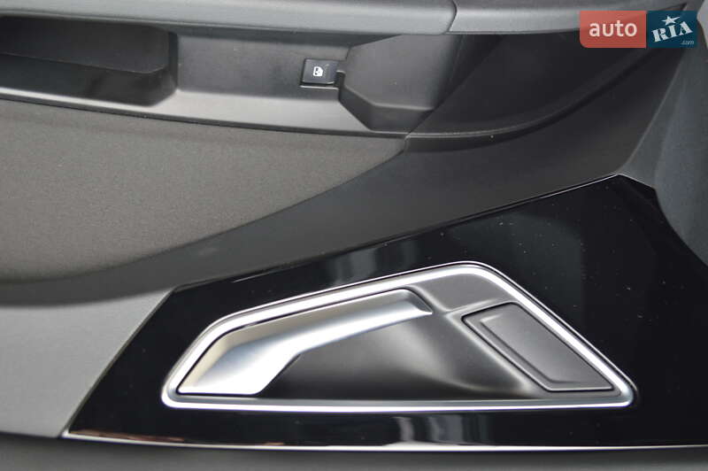 Внедорожник / Кроссовер Audi Q4 e-tron 2022 в Одессе