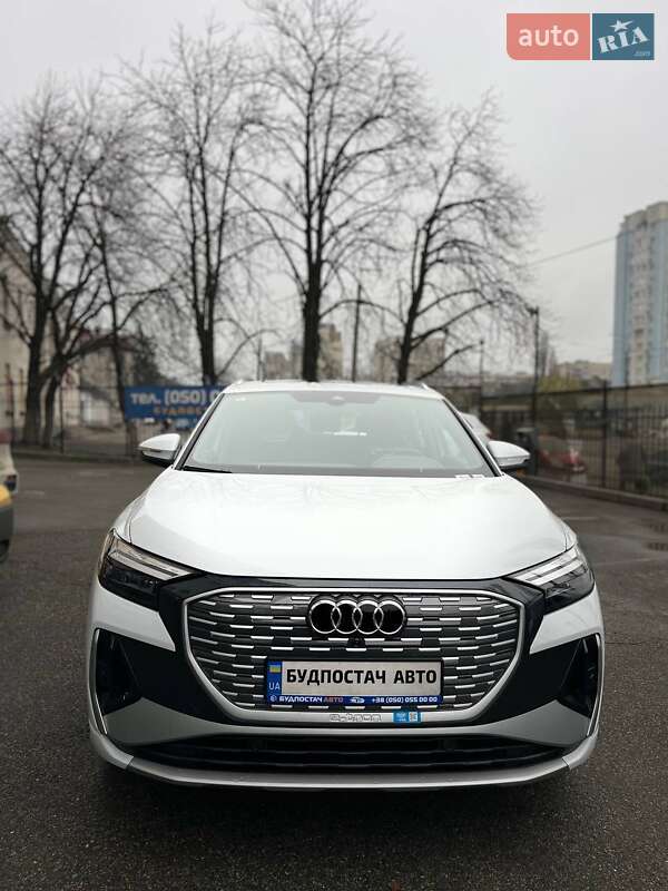 Позашляховик / Кросовер Audi Q4 e-tron 2023 в Києві