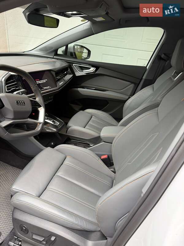 Позашляховик / Кросовер Audi Q4 e-tron 2023 в Києві