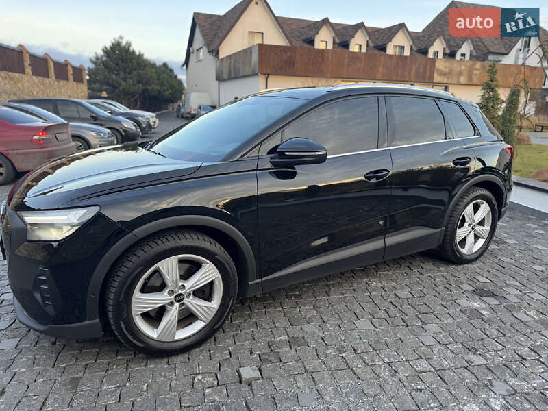 Позашляховик / Кросовер Audi Q4 e-tron 2022 в Рівному