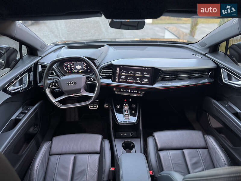Позашляховик / Кросовер Audi Q4 e-tron 2022 в Рівному