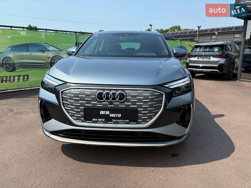 Audi Q4 e-tron 2023 Audi Q4 e-tron 2023