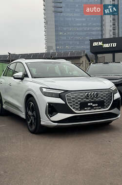 Позашляховик / Кросовер Audi Q4 e-tron 2023 в Києві