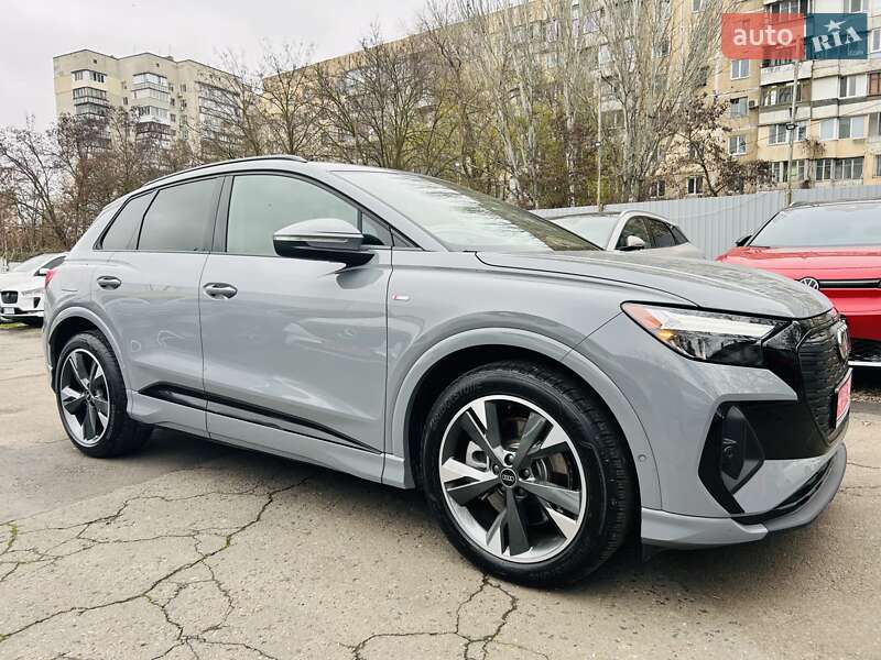 Позашляховик / Кросовер Audi Q4 e-tron 2024 в Одесі