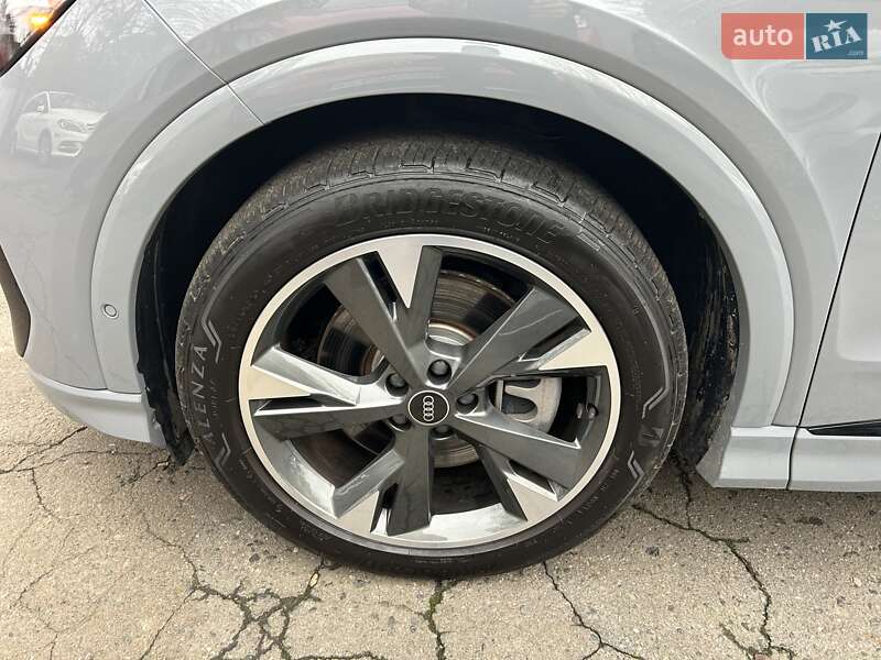 Позашляховик / Кросовер Audi Q4 e-tron 2024 в Одесі