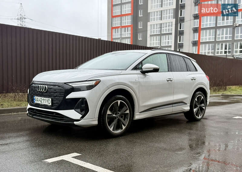 Audi Q4 e-tron 2023