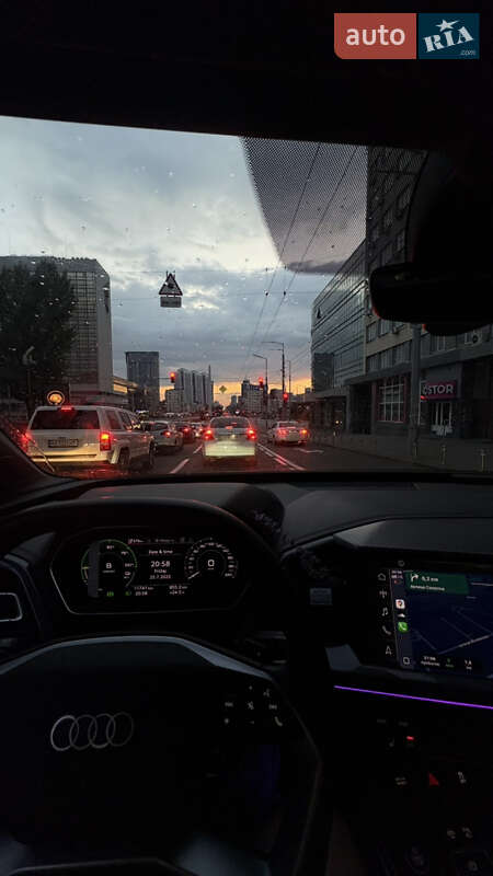 Внедорожник / Кроссовер Audi Q4 e-tron 2024 в Киеве фото 3 Внедорожник / Кроссовер Audi Q4 e-tron 2024 в Киеве