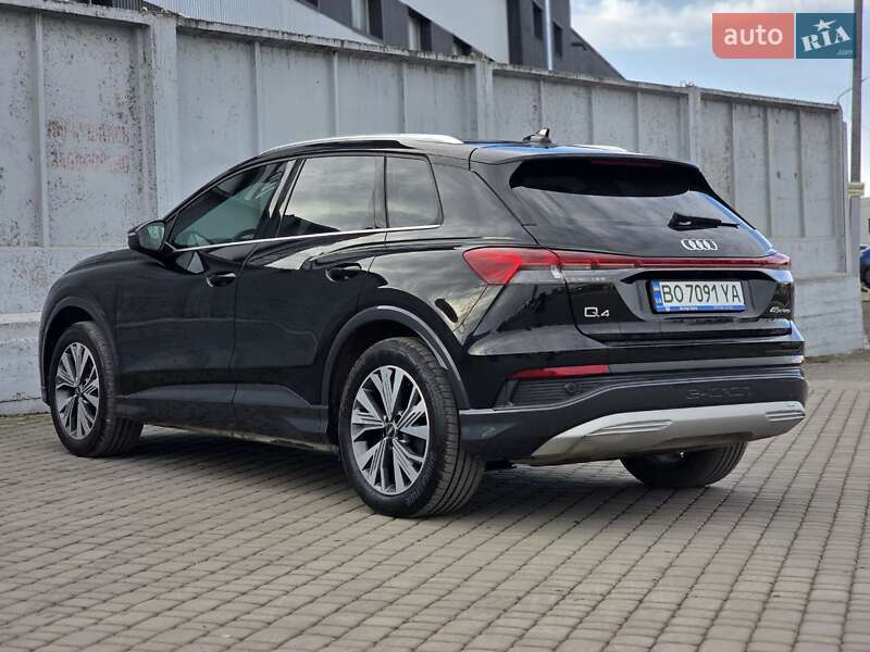 Внедорожник / Кроссовер Audi Q4 e-tron 2023 в Тернополе