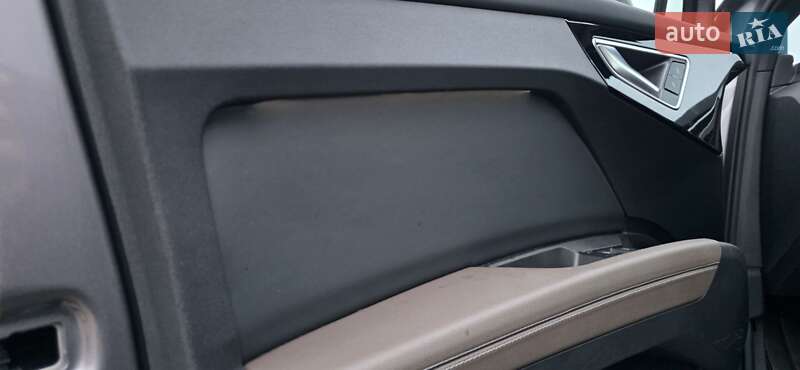 Внедорожник / Кроссовер Audi Q4 e-tron 2022 в Тернополе