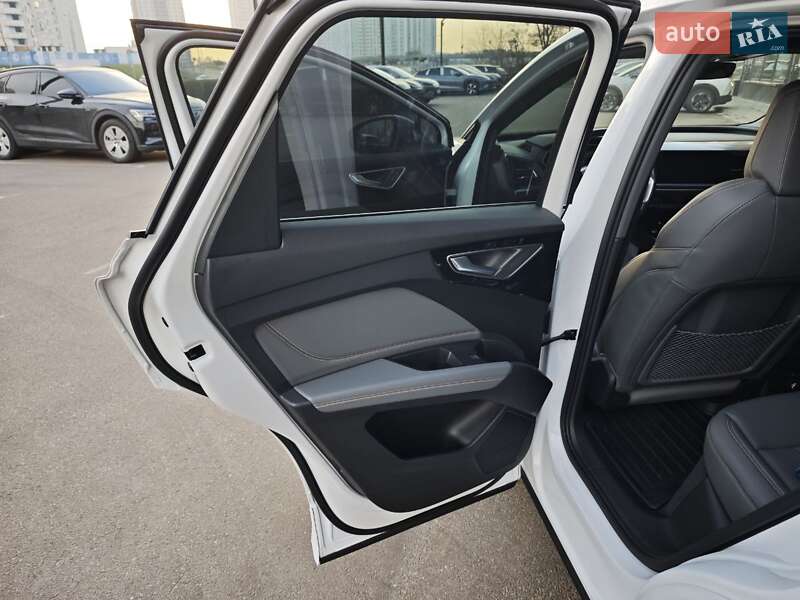 Внедорожник / Кроссовер Audi Q4 e-tron 2023 в Киеве фото 14 Внедорожник / Кроссовер Audi Q4 e-tron 2023 в Киеве