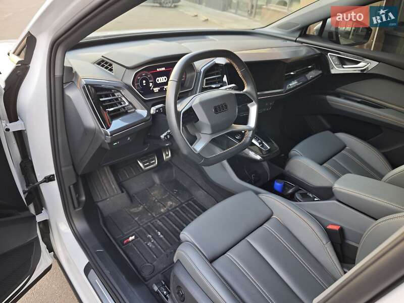 Внедорожник / Кроссовер Audi Q4 e-tron 2023 в Киеве фото 17 Внедорожник / Кроссовер Audi Q4 e-tron 2023 в Киеве