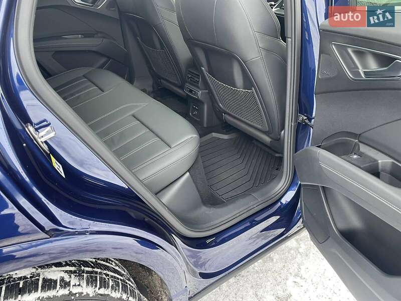 Внедорожник / Кроссовер Audi Q4 e-tron 2023 в Киеве фото 11 Внедорожник / Кроссовер Audi Q4 e-tron 2023 в Киеве