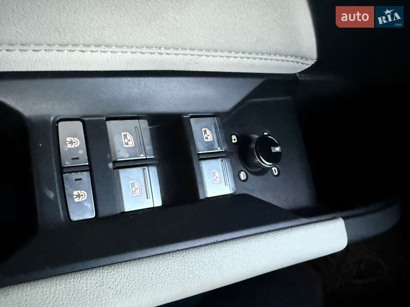 Внедорожник / Кроссовер Audi Q4 e-tron 2022 в Львове