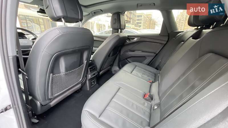 Внедорожник / Кроссовер Audi Q4 e-tron 2022 в Киеве