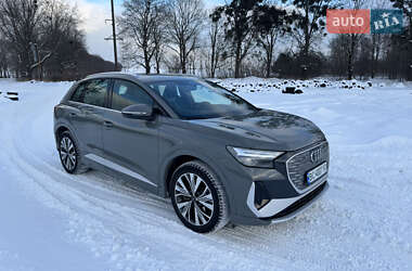 Позашляховик / Кросовер Audi Q4 e-tron 2022 в Львові