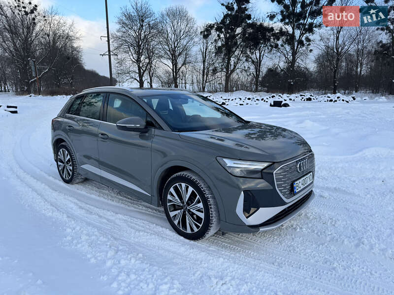 Позашляховик / Кросовер Audi Q4 e-tron 2022 в Львові