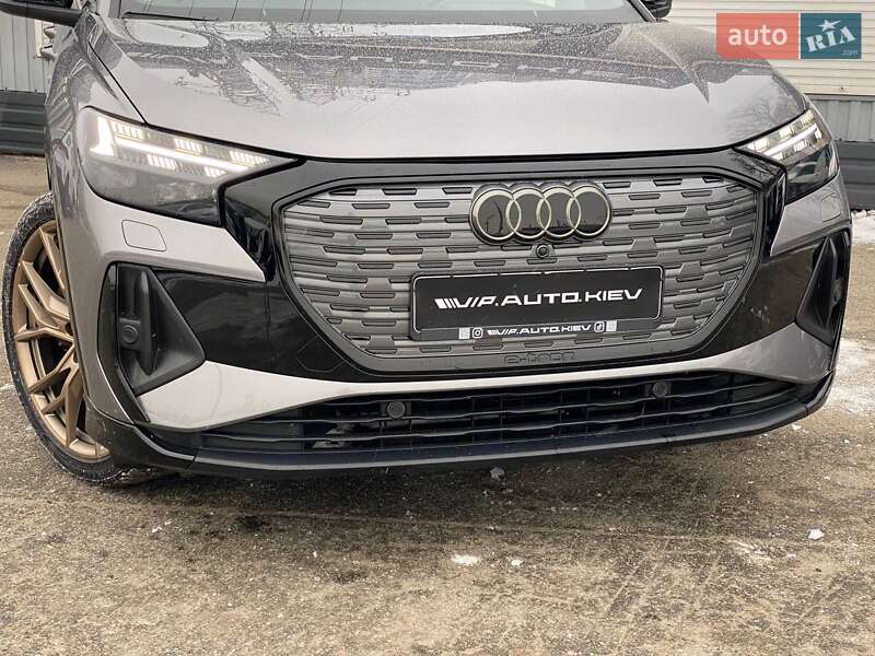 Внедорожник / Кроссовер Audi Q4 e-tron 2021 в Киеве