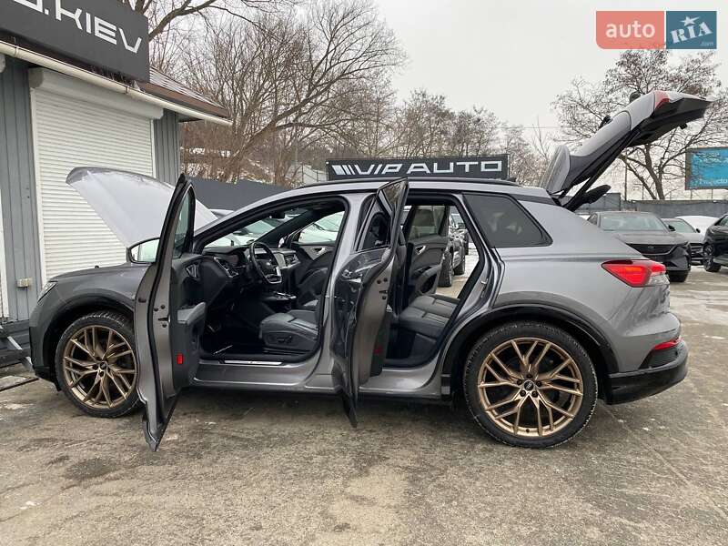 Внедорожник / Кроссовер Audi Q4 e-tron 2021 в Киеве
