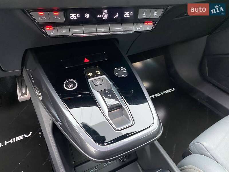 Внедорожник / Кроссовер Audi Q4 e-tron 2021 в Киеве