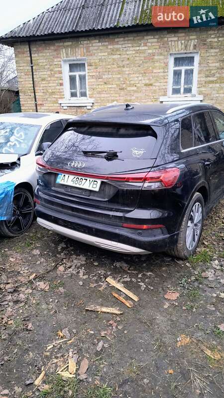 Внедорожник / Кроссовер Audi Q4 e-tron 2022 в Киеве