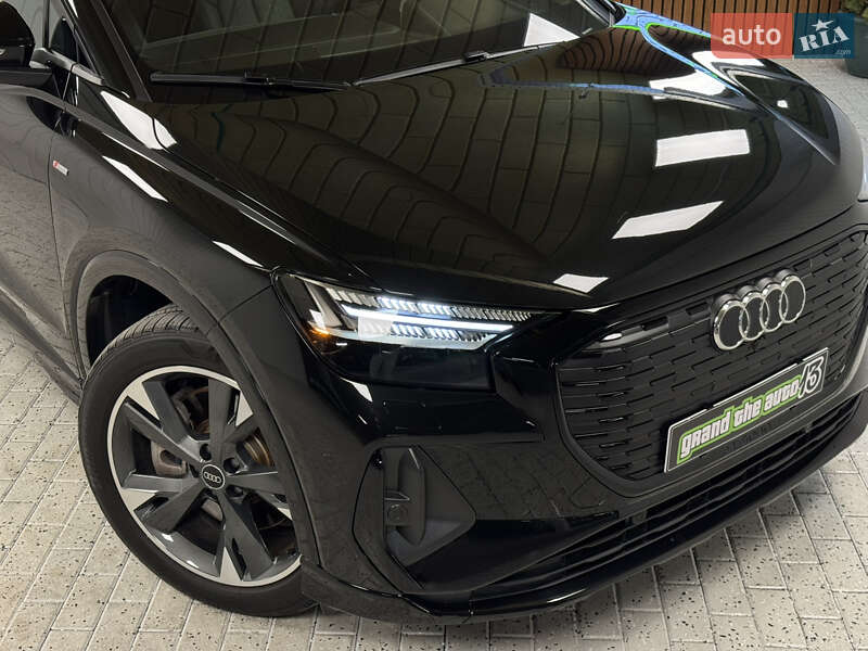 Внедорожник / Кроссовер Audi Q4 e-tron 2024 в Киеве