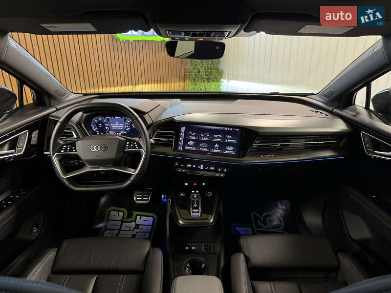Внедорожник / Кроссовер Audi Q4 e-tron 2024 в Киеве