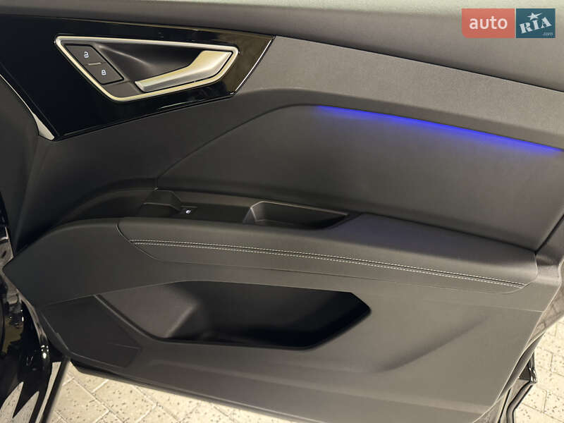 Внедорожник / Кроссовер Audi Q4 e-tron 2024 в Киеве