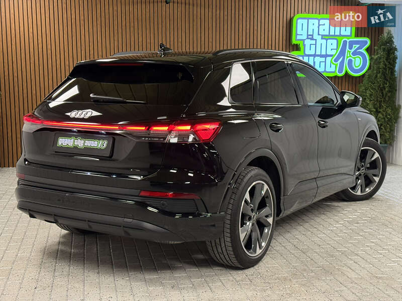 Внедорожник / Кроссовер Audi Q4 e-tron 2024 в Киеве