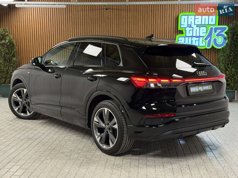 Внедорожник / Кроссовер Audi Q4 e-tron 2024 в Киеве