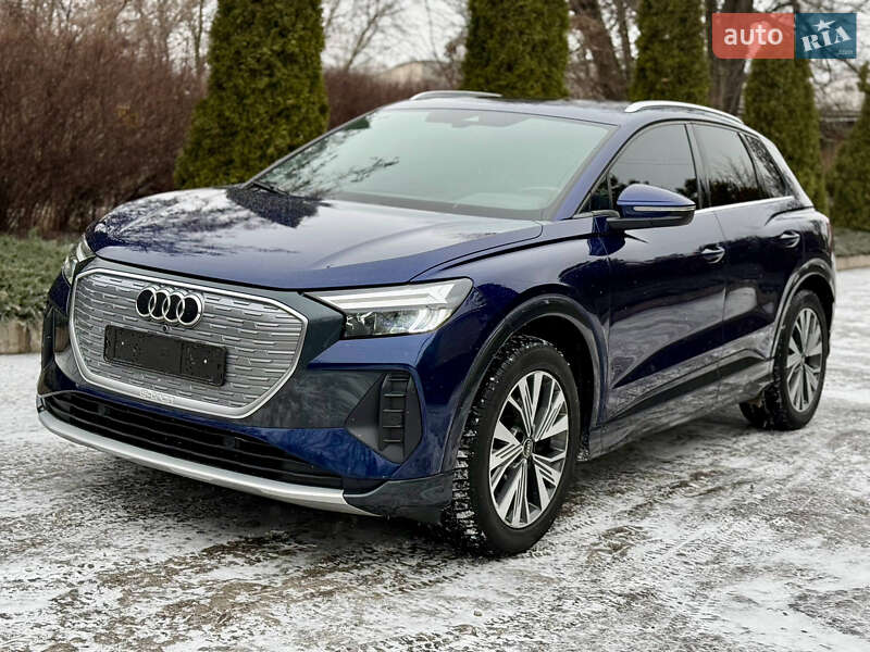 Позашляховик / Кросовер Audi Q4 e-tron 2021 в Дніпрі