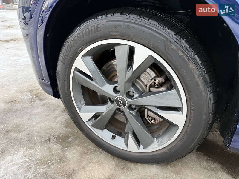 Внедорожник / Кроссовер Audi Q4 e-tron 2023 в Коломые