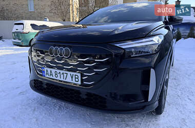 Позашляховик / Кросовер Audi Q4 e-tron 2022 в Києві