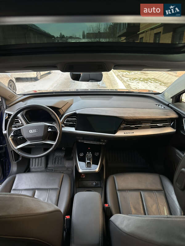 Внедорожник / Кроссовер Audi Q4 e-tron 2022 в Каменец-Подольском