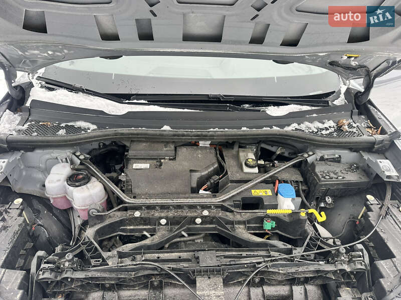 Внедорожник / Кроссовер Audi Q4 e-tron 2021 в Киеве