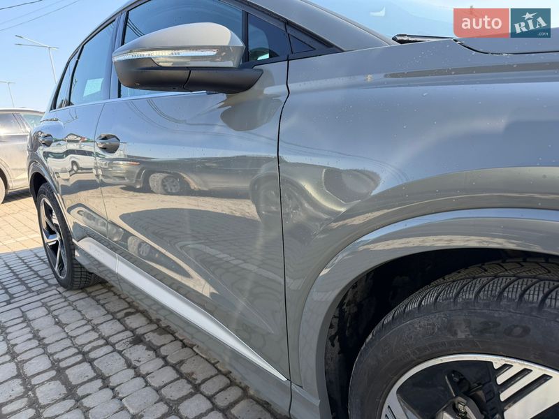 Внедорожник / Кроссовер Audi Q4 e-tron 2025 в Львове